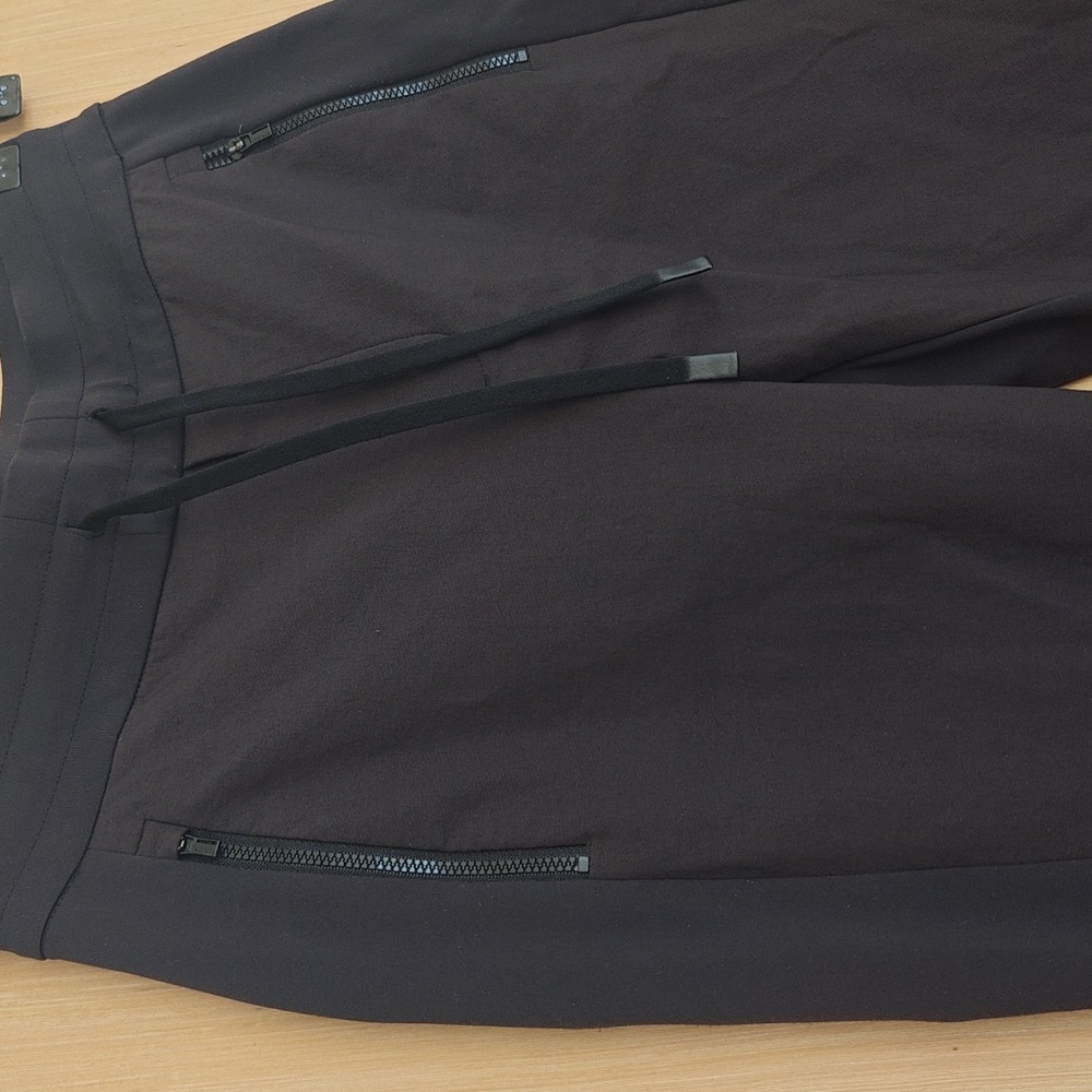 Athleta joggers - Picture 2 of 6